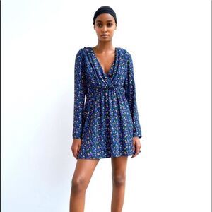 NWOT Zara Floral Short Dress with Long Sleeves